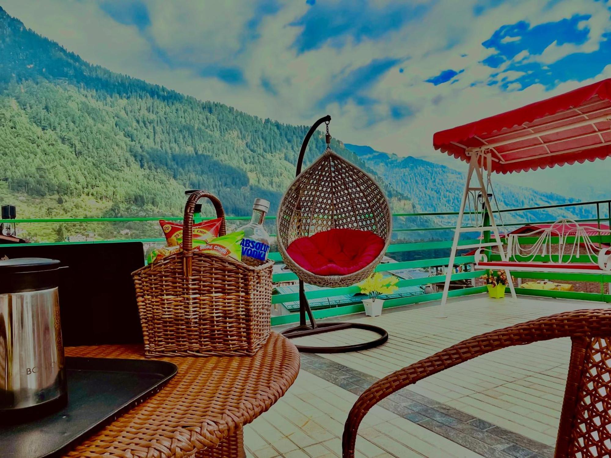 Tata Vista Resort Mall Road Manali - Centrally Heated & Air Cooled Buitenkant foto