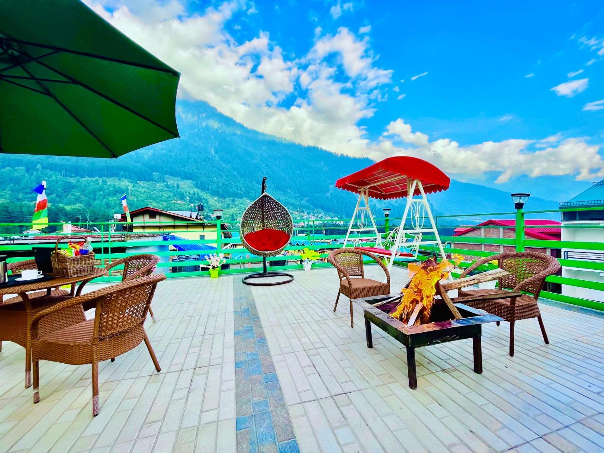 Tata Vista Resort Mall Road Manali - Centrally Heated & Air Cooled Buitenkant foto
