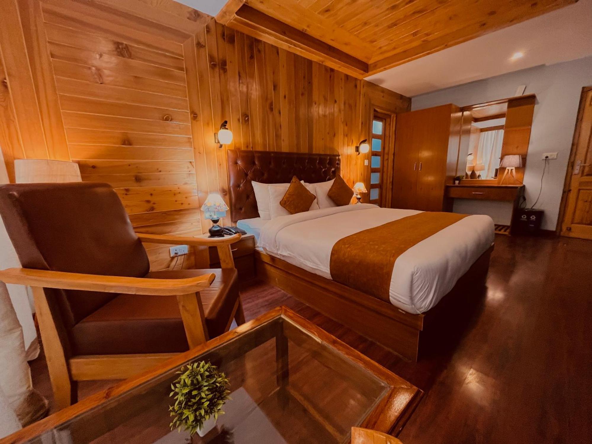 Tata Vista Resort Mall Road Manali - Centrally Heated & Air Cooled Buitenkant foto