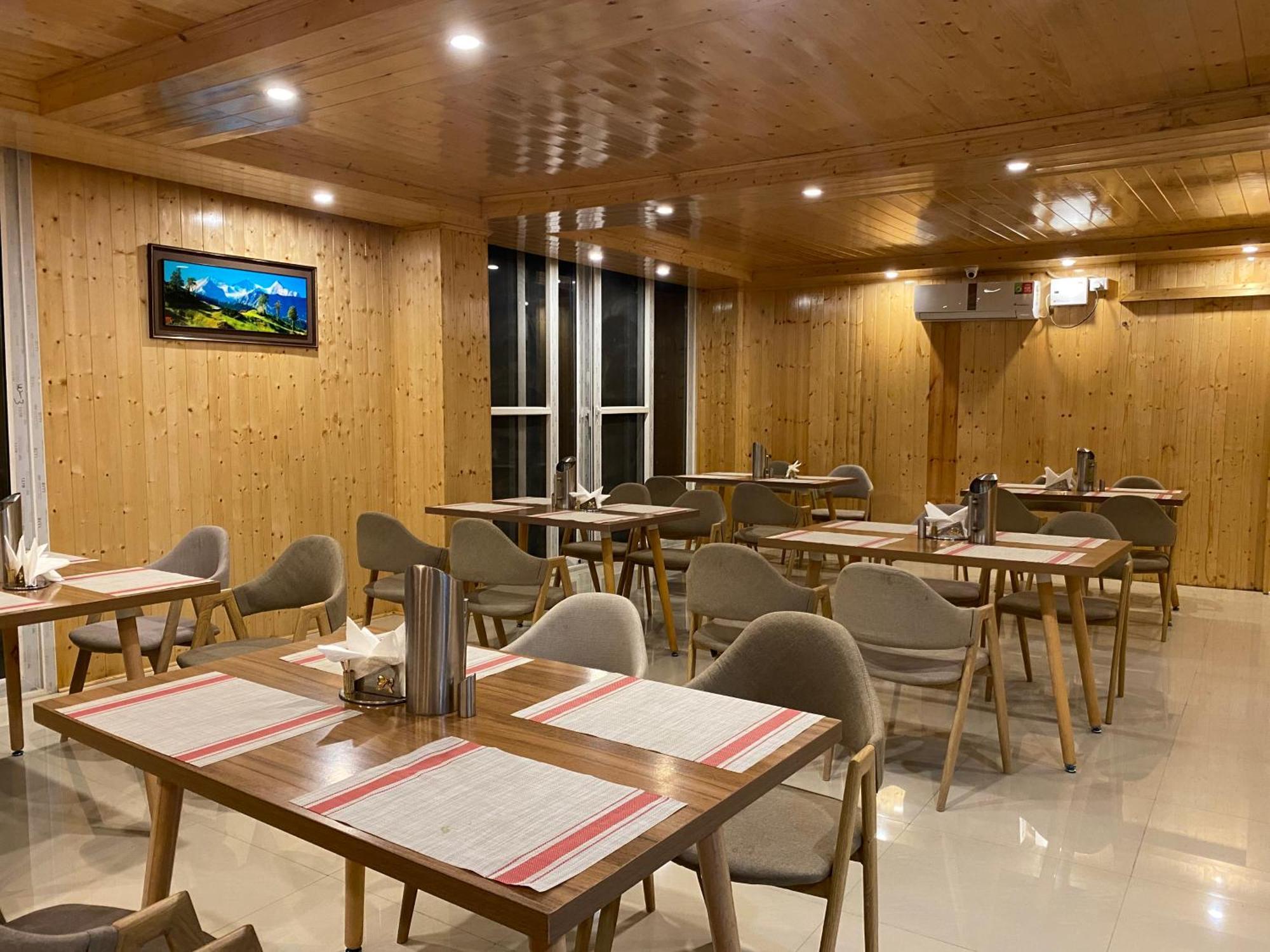 Tata Vista Resort Mall Road Manali - Centrally Heated & Air Cooled Buitenkant foto